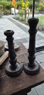 2 Sobere houten kandelaars, Huis en Inrichting, Woonaccessoires | Kandelaars en Kaarsen, Ophalen of Verzenden, Hout, Minder dan 25 cm