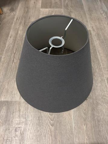 Lampenkap grijs beschikbaar voor biedingen