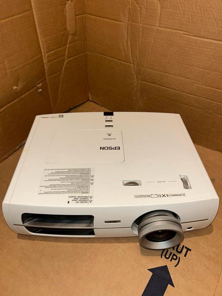 Complete Home Cinema Set met wijnkoeler, Spelcomputers en Games, Spelcomputers | Sony PlayStation 4, Original, Met 1 controller