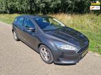 Ford Focus 1.0 Trend Edition 6 Mnd garantie!, Auto's, Ford, Te koop, Zilver of Grijs, Geïmporteerd, 5 stoelen