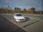 Opel Corsa 1.2 16V 5D 2002 Wit, Auto's, Voorwielaandrijving, Stof, 74 pk, Zwart