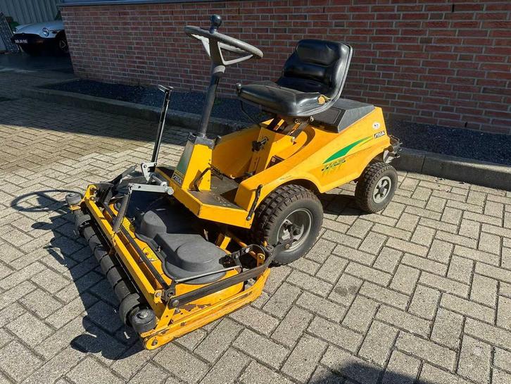 Stiga - HST - Zitmaaier, Zakelijke goederen, Machines en Bouw | Tuin, Park en Bosbouw, Maaier