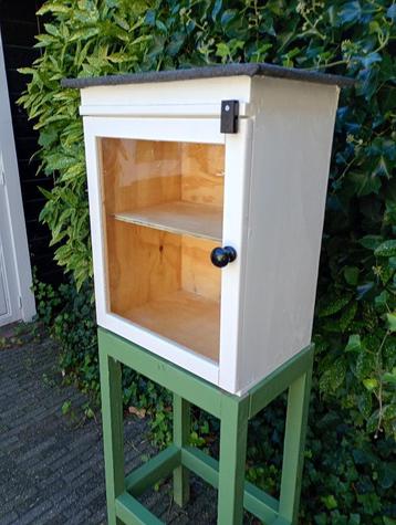 Minibieb beschikbaar voor biedingen