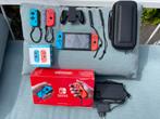 Nintendo Switch + dock + hoes + varia accessoires, Spelcomputers en Games, Spelcomputers | Nintendo Switch, Ophalen of Verzenden