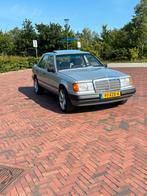 Mercedes-Benz 200-Serie 2.6 260 E 4MATIC 4WD K6 1987 Grijs, Auto's, Stof, Handgeschakeld, Particulier, Sedan