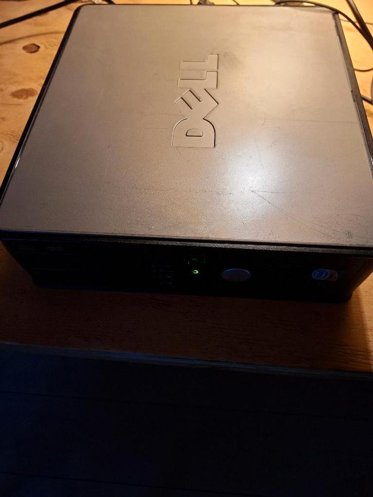 computer aangeboden, Computers en Software, Desktop Pc's, Gebruikt, 2 tot 3 Ghz, HDD, 8 GB, Ophalen