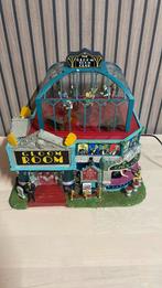 Lemax Spooky Town The Gloom Room Club, Ophalen of Verzenden, Zo goed als nieuw