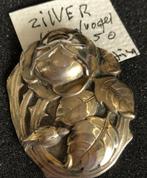 Broche, Sieraden, Tassen en Uiterlijk, Broches, 4 tot 7 cm, Ophalen of Verzenden, Zo goed als nieuw, Zilver