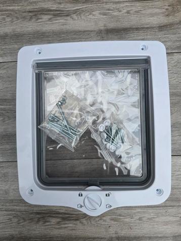 Trixie 4‑Way Flap Door beschikbaar voor biedingen