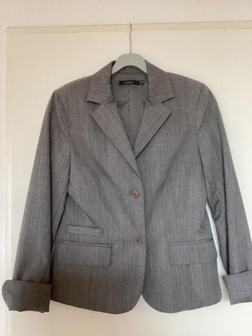 IN WEAR JASJE beschikbaar voor biedingen