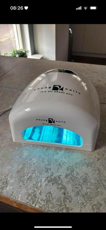 Young Nails professionele UV gel light lamp beschikbaar voor biedingen