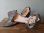 Nieuwe dames schoen maat 42, Schoenen met lage hakken, Beige, Nieuw, Ophalen of Verzenden