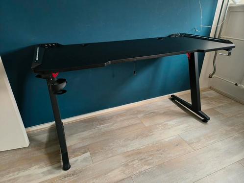 Gaming Bureau met verlichting, Huis en Inrichting, Bureaus, Zo goed als nieuw, Bureau, Ophalen of Verzenden