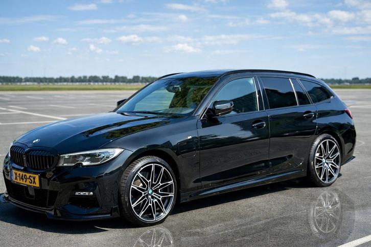 BMW 3-Serie 330e M touring 292pk pano hud 19”, Auto's, BMW, Particulier, 3-Serie, ABS, Achteruitrijcamera, Adaptieve lichten, Adaptive Cruise Control