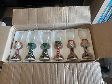 Kerstglazen set 2 beschikbaar voor biedingen