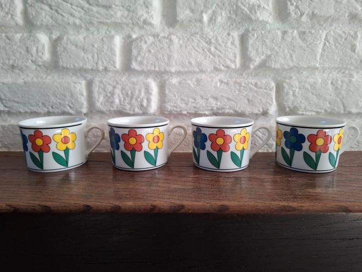 Set van 4 vintage mokken van HW Collection Bavaria Duitsland, Huis en Inrichting, Keuken | Servies, Zo goed als nieuw, Kop(pen) en/of Schotel(s)