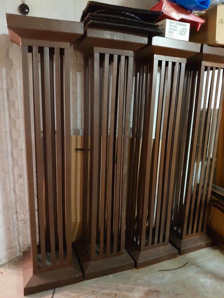 4 hoge, gelaste zuilen van staal, Huis en Inrichting, Woonaccessoires | Zuilen en Pilaren, Gebruikt, Ophalen