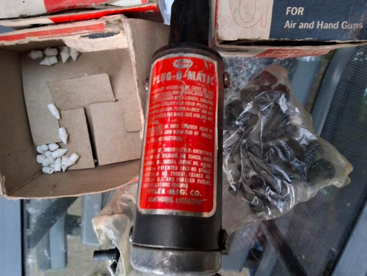 Vintage Tyler Plug-O-Matic A-100 + Plugs, Verzamelen, Overige Verzamelen, Gebruikt, Ophalen of Verzenden