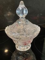 kristallen koekjesschaal, Ophalen