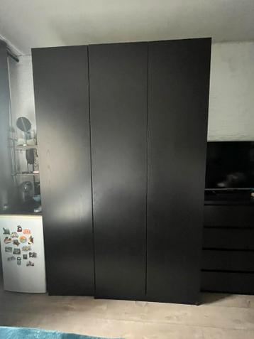Zwarte Ikea PAX kast - afbeelding 1