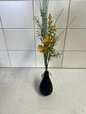 Decoratie boterbloem boeket beschikbaar voor biedingen