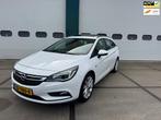 Opel Astra Sports Tourer 1.0 Innovation Automaat !, Stof, Gebruikt, 1178 kg, 620 kg