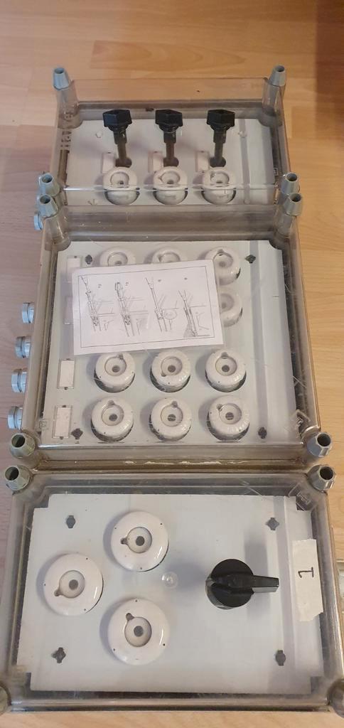 Halyester groepenkasten, Doe-het-zelf en Verbouw, Elektra en Kabels, Zo goed als nieuw, Overige typen, Ophalen of Verzenden