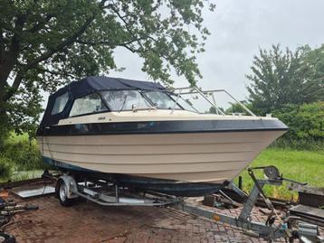 Motorboot beschikbaar voor biedingen