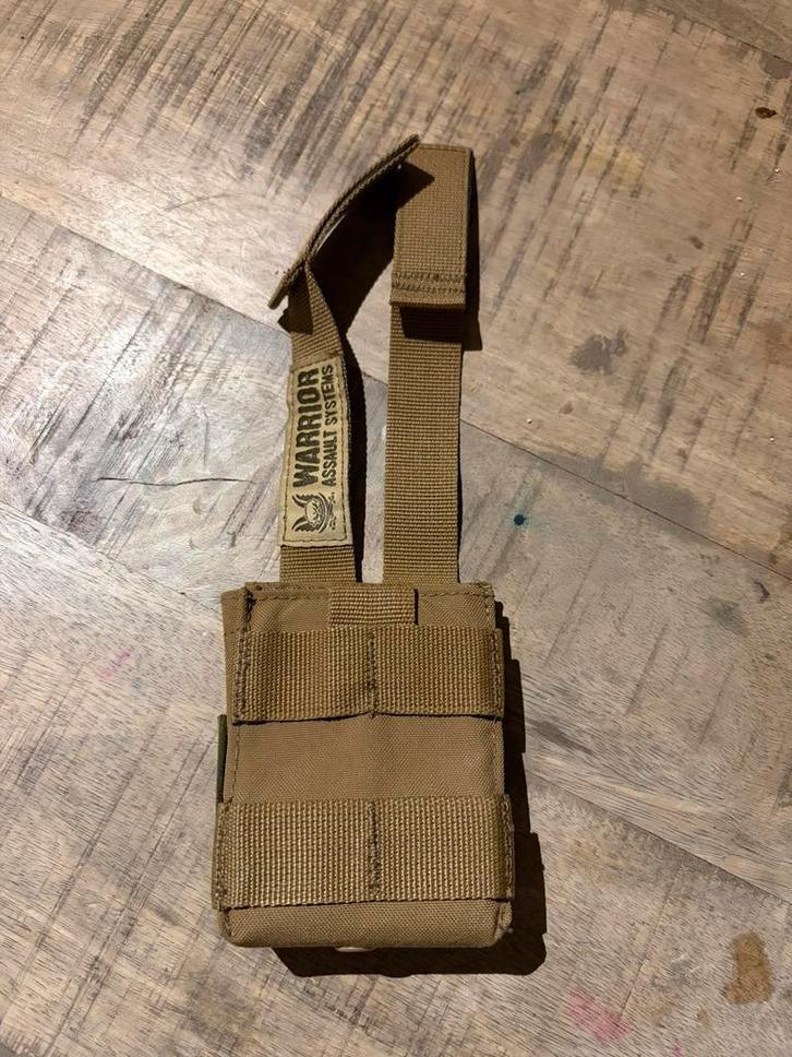 Warrior Assault Systems M4 snap mag pouch, Verzamelen, Militaria | Algemeen, Landmacht, Kleding of Schoenen, Engeland, Verzenden