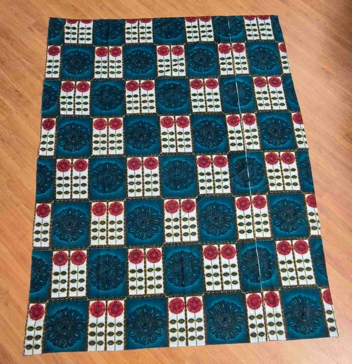 Vrolijke tafelkleed bloemen 189/149, Huis en Inrichting, Tafelkleden, Rechthoek, Ophalen of Verzenden