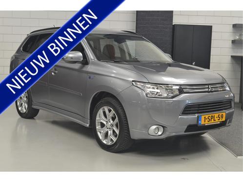 Mitsubishi Outlander 2.0 PHEV Instyle // LEDER // TREKHAAK /, Auto's, Mitsubishi, Bedrijf, Te koop, Outlander, 4x4, ABS, Achteruitrijcamera