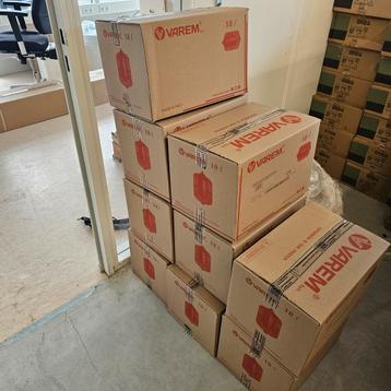 8x Varem Solar Expansievat 18L Wit - Nieuw! beschikbaar voor biedingen