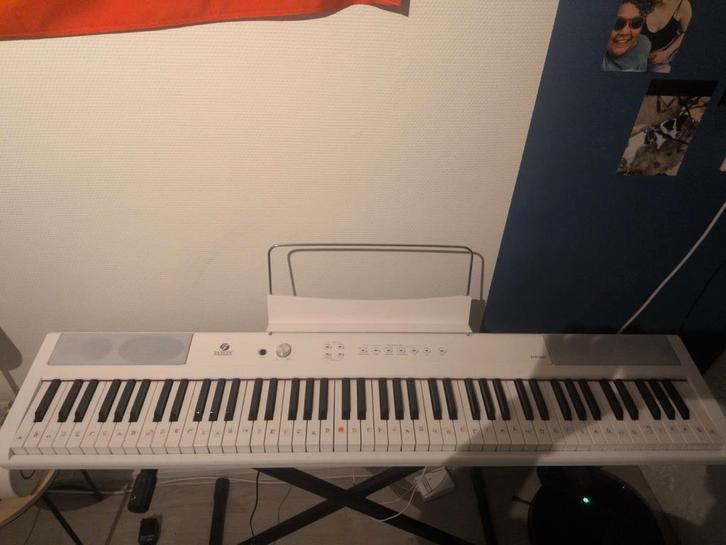 fazley, Muziek en Instrumenten, Piano's, Nieuw, Piano, Wit, Ophalen