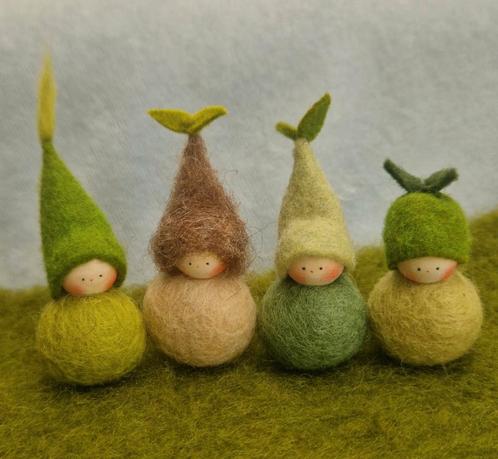 Bloemenkind Kiemkabouter Vrije School Seizoenstafel popje, Hobby en Vrije tijd, Vilt, Nieuw, Figuurtje(s), Wolvilt, Verzenden