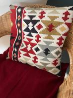 Kussen en Kussenhoes, Ophalen, Zo goed als nieuw, Rood, Vierkant