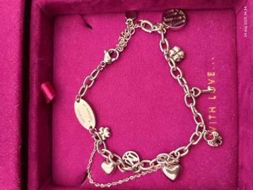 My jewelry. Bedeltjes arm of enkelband beschikbaar voor biedingen
