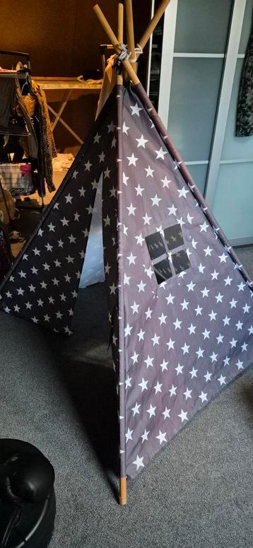 Leuke Tipi Tent voor Kinderen beschikbaar voor biedingen