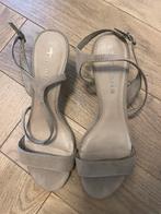 Tamaris Sandalen Maat 40 Beige, Kleding | Dames, Ophalen of Verzenden, Gedragen, Beige, Sandalen of Muiltjes