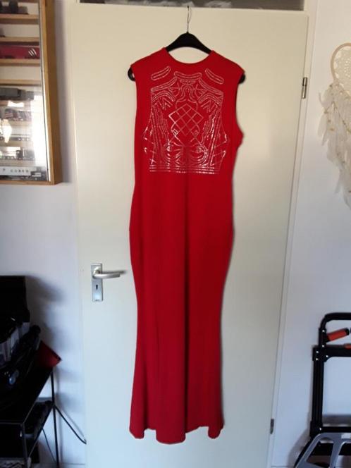 #13 rode maxi dress met stras floor lengte maat L, Kleding | Dames, Gelegenheidskleding, Gedragen, Galajurk, Maat 42/44 (L), Rood