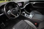 Volkswagen Touareg 3.0 TDI R-Line Aut. | Black Edition | Nig, Auto's, Volkswagen, Automaat, 15 km/l, Gebruikt, Zwart