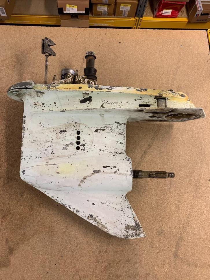 OMC Complete gear housing assembly 3.0, 4.3, 5.0, 5.7 & 5.8L, Watersport en Boten, Bootonderdelen, Zo goed als nieuw, Motor en Techniek