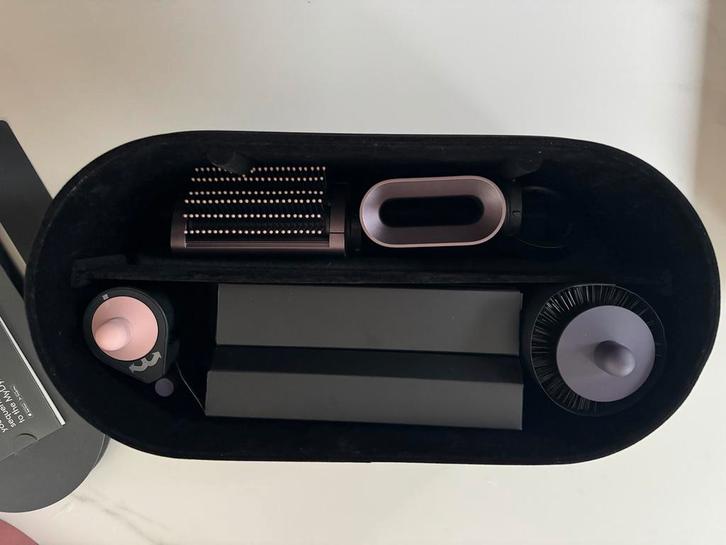 Opzetstukken en doos airwrap dyson jasper plum, Sieraden, Tassen en Uiterlijk, Uiterlijk | Haarverzorging, Zo goed als nieuw, Föhn of Haardroger