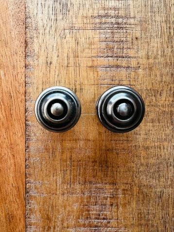 Deurknoppen 2 stuks zilver beschikbaar voor biedingen