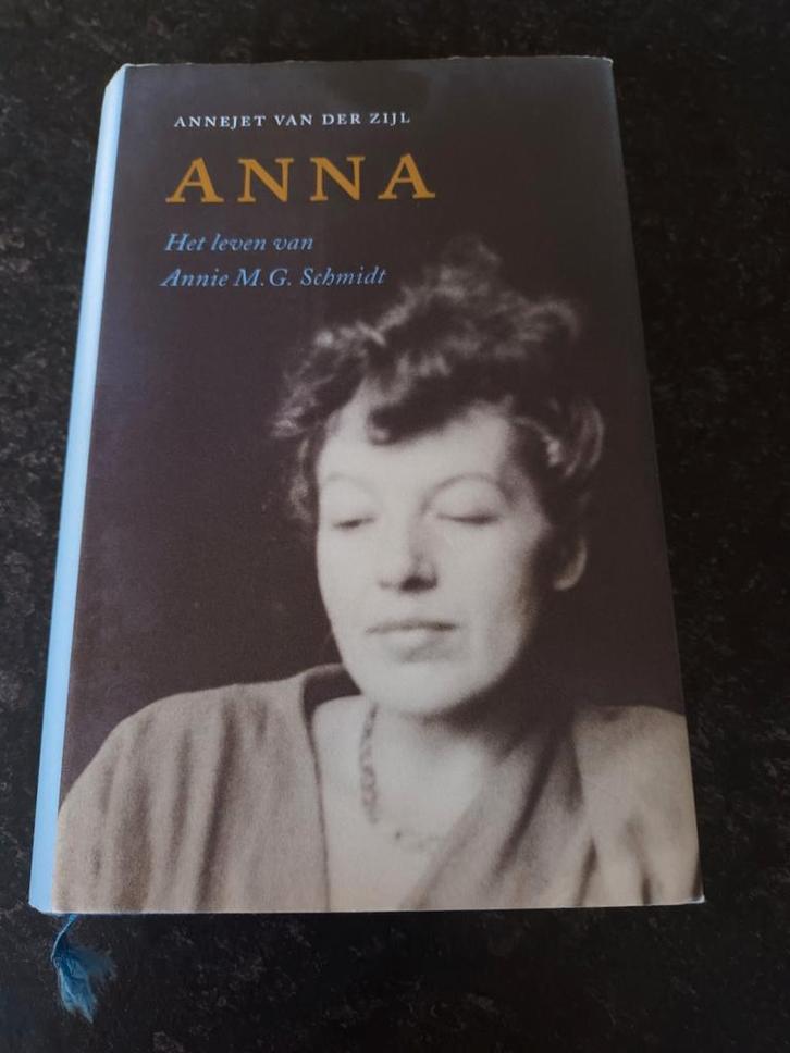 Annejet van der Zijl - Anna, Boeken, Biografieën, Zo goed als nieuw, Ophalen of Verzenden