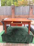 Klassieke vintage salontafel met 2 lade + 2 plateaus, Ophalen of Verzenden