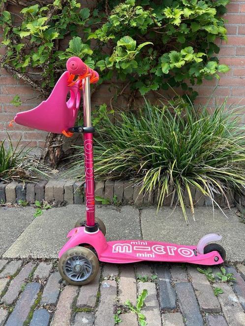 Micro step mini LED met Scootaseatz poppenzitje, Fietsen en Brommers, Steps, Gebruikt, Gewone step, Ophalen