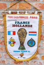 Nederland Frankrijk 1982 prachtige vintage voetbal vaan, Ophalen of Verzenden, Zo goed als nieuw, Buitenlandse clubs