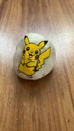 Beschilderde steen pokemon, Ophalen of Verzenden, Zo goed als nieuw