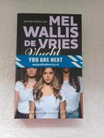 "Vlucht" van Mel Wallis de Vries, Boeken, Ophalen of Verzenden, Zo goed als nieuw, Mel Wallis de Vries