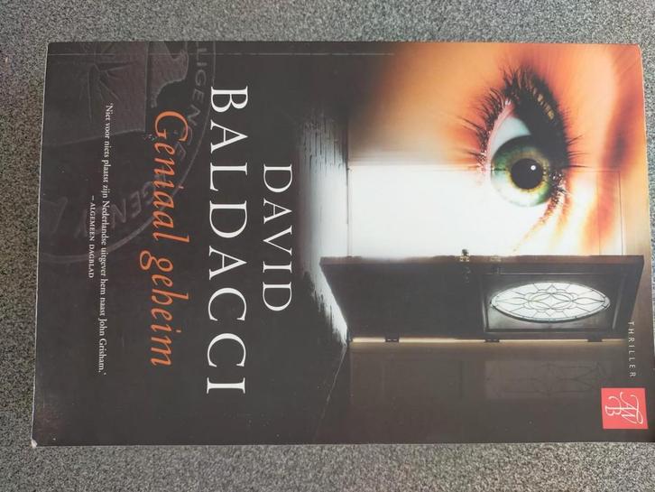 David Baldacci - Geniaal geheim, Boeken, Thrillers, Zo goed als nieuw, Ophalen